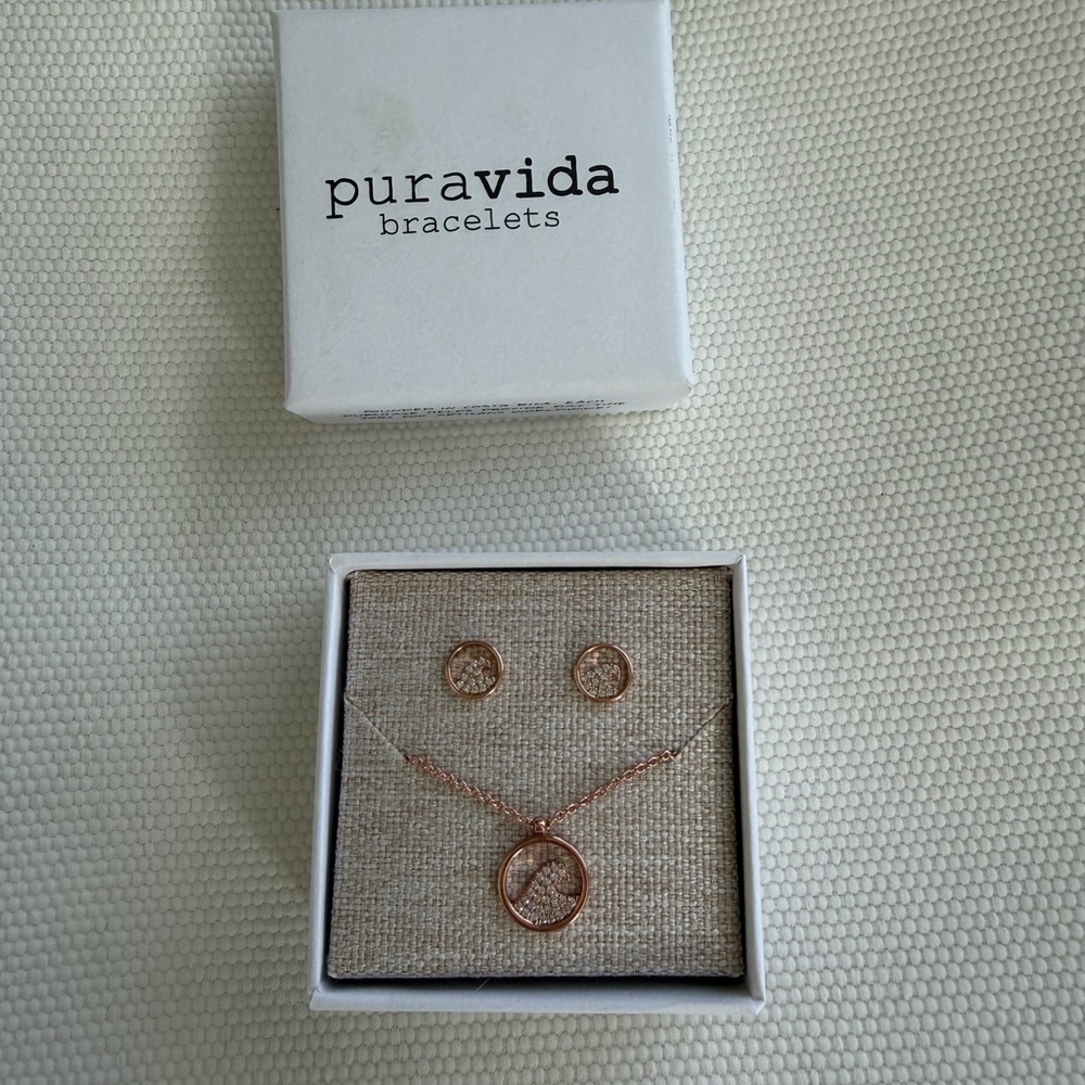 pura vida earrings & necklace set
